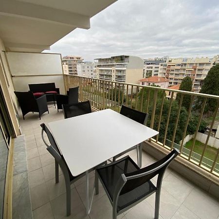 Superbe Appartement Renove A Neuf A 100M De La Mer Juan-les-Pins Kültér fotó
